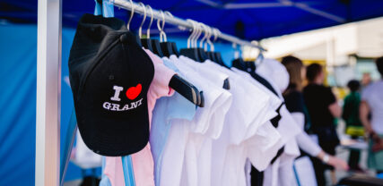 I love grani, lippis tpaita. Granipäivä -23.