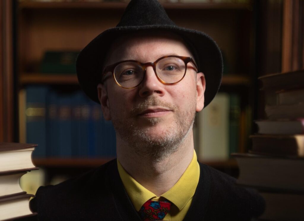 Kirjailija ja muusikko Tuomas Palonen